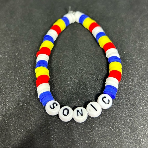 Sonic the Hedgehog Heishi Bracelet - Picture 4 of 6